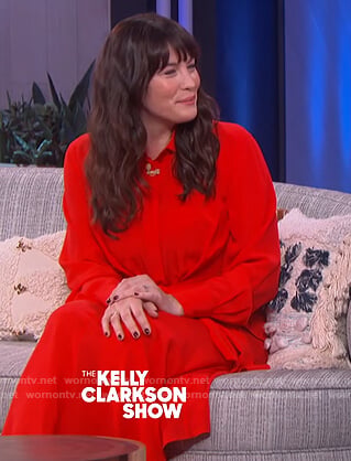 Liv Tyler’s red tie shirtdress on The Kelly Clarkson Show