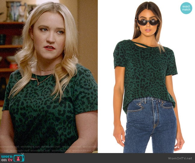 n Philanthropy Harlow BFF Tee in Beetle Leopard worn by Roxy Doyle (Emily Osment) on Almost Family