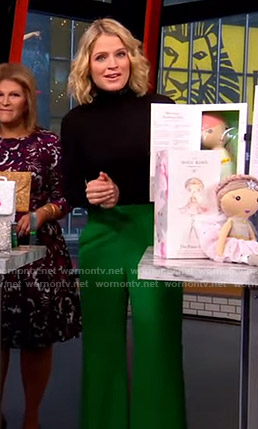 Sara’s green pants on GMA Strahan Sara And Keke