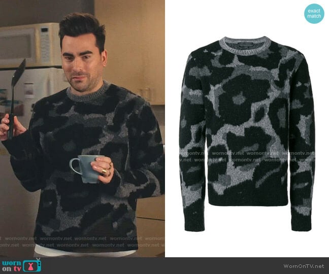 Stella McCartney Leopard Print Jumper worn by David Rose (Daniel Levy) on Schitts Creek