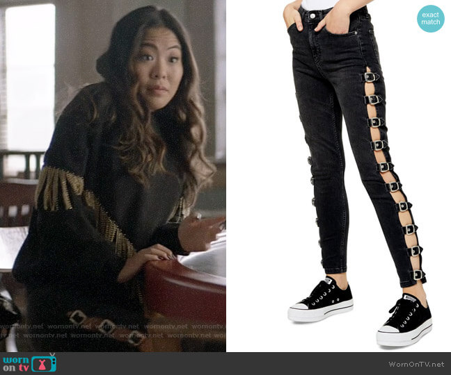 Topshop Jamie Side Buckle Jeans worn by Mary Hamilton (Nicole Kang) on Batwoman