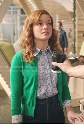 Zoey’s blue floral shirt on Zoeys Extraordinary Playlist