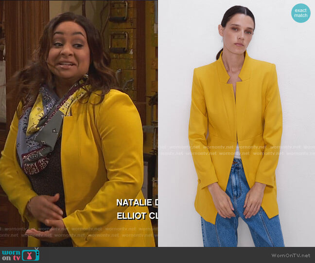 Zara Inverted Lapel Frock Coat worn by Raven Baxter (Raven-Symoné) on Ravens Home