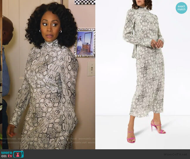 Les Reveries snake print pussy bow midi dress worn by Lola Carmichael (Simone Missick) on All Rise