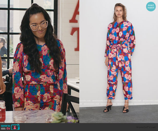 Zara Drape Floral Top worn by Doris (Ali Wong) on American Housewife