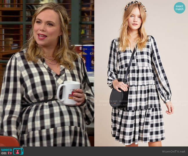 Maeve Amber Plaid Tiered Tunic worn by Kristin Baxter (Amanda Fuller) on Last Man Standing