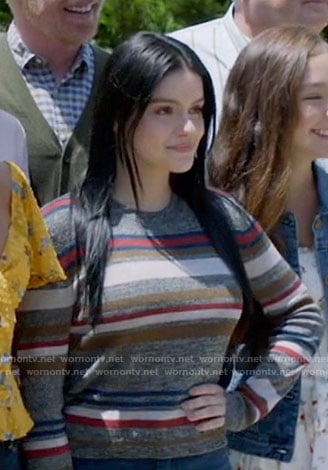 Ariel Winter’s grey striped sweater on Modern Family