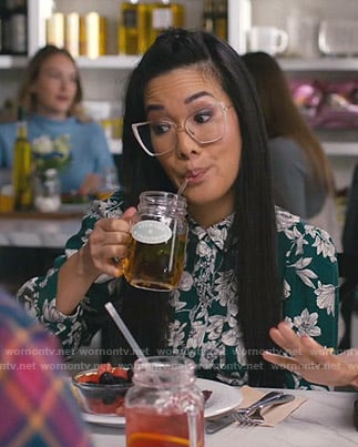 Doris’s green floral shirtdress on American Housewife