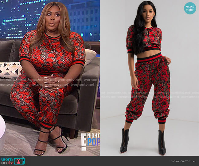 Akira Label Look Back Print Top worn by Nina Parker on E! News