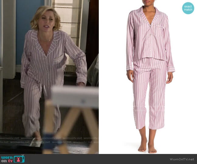 Ugg Katherine Striped Pajama Set worn by Claire Dunphy (Julie Bowen) on Modern Family