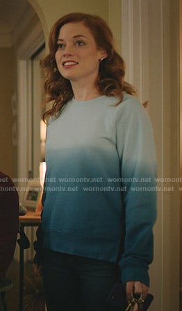 Zoey’s blue ombre sweatshirt on Zoeys Extraordinary Playlist