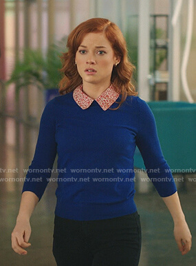 Zoey’s blue sweater on Zoeys Extraordinary Playlist