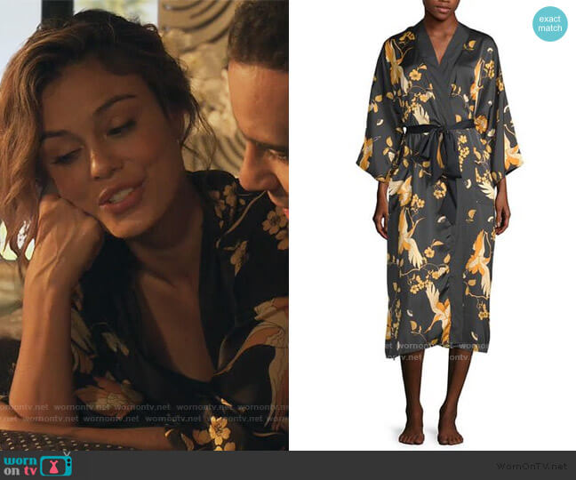 Ambrielle 3/4 Sleeve Womens Mid Length Satin Robe worn by Noa Hamilton (Nathalie Kelley) on The Baker and the Beauty