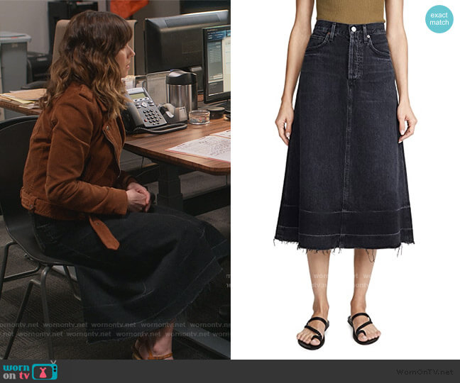 Citizens of Humanity Florence Skirt worn by Judy Hale (Linda Cardellini) on Dead to Me