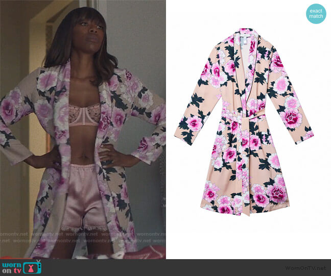 Fleur Du Mal Daisy Laced Demi Bra worn by Molly Carter (Yvonne Orji) on Insecure