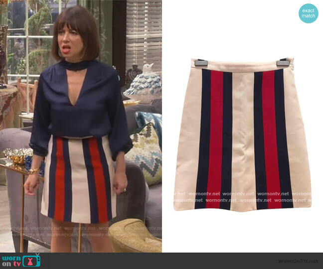 Gucci Stripe Mini Skirt worn by Elizabeth (Natasha Leggero) on Broke