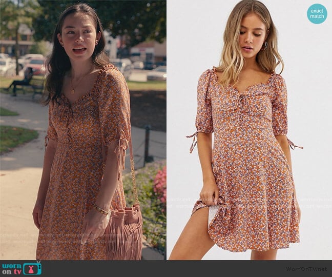 New Look tie sleeve dress in orange ditsy pattern worn by Annie Sullivan (Anneliese Judge) on Sweet Magnolias