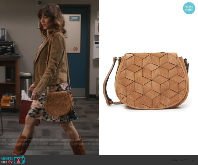 Welden Bags Escape Saddle Bag worn by Judy Hale (Linda Cardellini) on Dead to Me