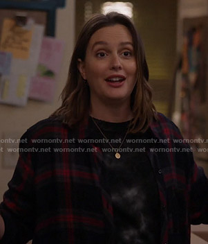 Angie’s black plaid shirt on Single Parents