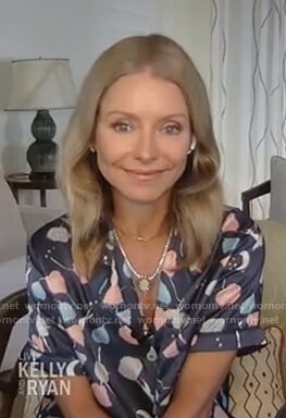 Kelly’s navy floral short sleeve pajamas on Live with Kelly and Ryan