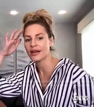 Morgan’s white and blue striped shirt on E! News Daily Pop