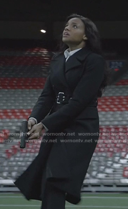 Sophie’s black belted coat on Batwoman