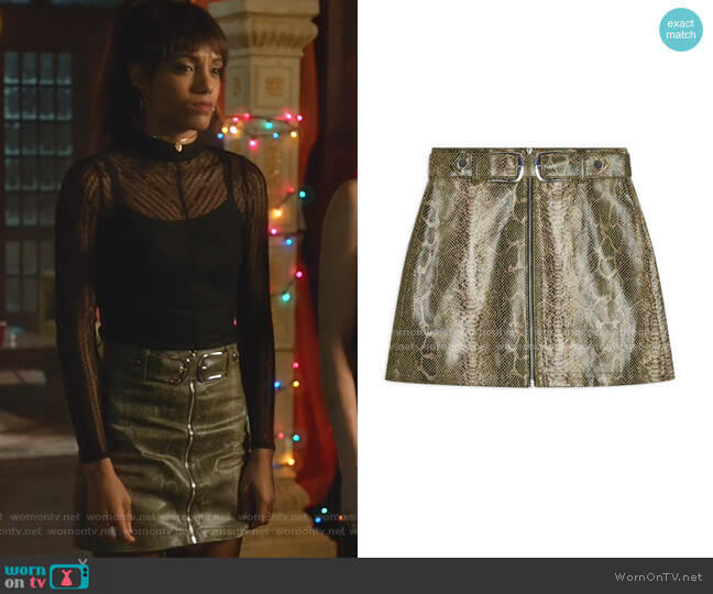 Topshop Snake Print Zip Miniskirt worn by Charlie (Maisie Richardson-Sellers) on Legends of Tomorrow