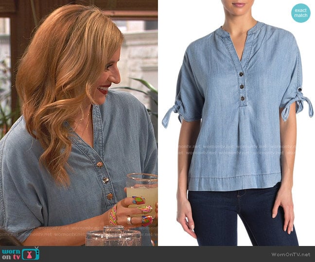 Trina Turk Calle Ocho Chambray Tie Sleeve Top worn by Chelsea Grayson (Anneliese van der Pol) on Ravens Home