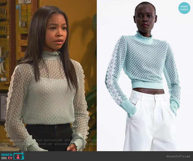 Zara Knit Sweater with Ruffles worn by Nia Baxter (Navia Robinson) on Ravens Home