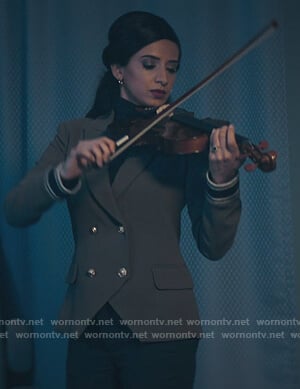 Anaya’s green double breasted blazer on Stargirl