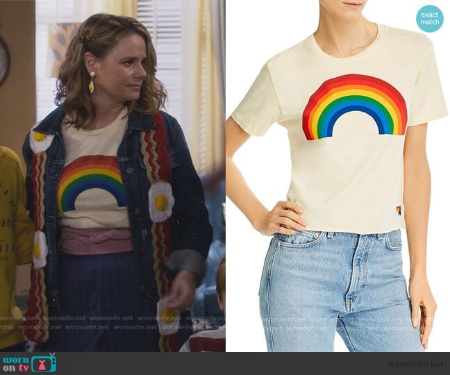 Aviator Nation Big Rainbow Graphic Boyfriend Tee worn by Kimmy Gibbler (Andrea Barber) on Fuller House