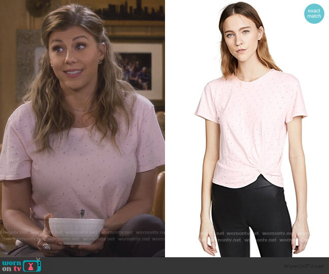 Enza Costa Side Knot Crew Tee worn by Stephanie Tanner (Jodie Sweetin) on Fuller House