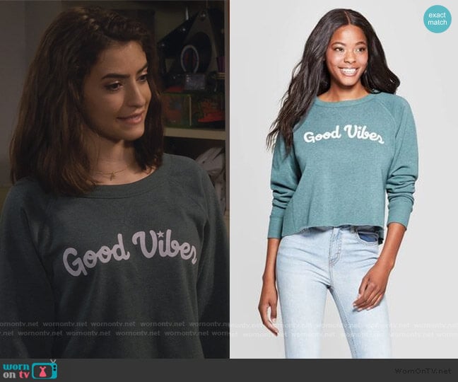 Target Good Vibes Cropped Graphic Sweatshirt worn by Ramona Gibbler (Soni Nicole Bringas) on Fuller House