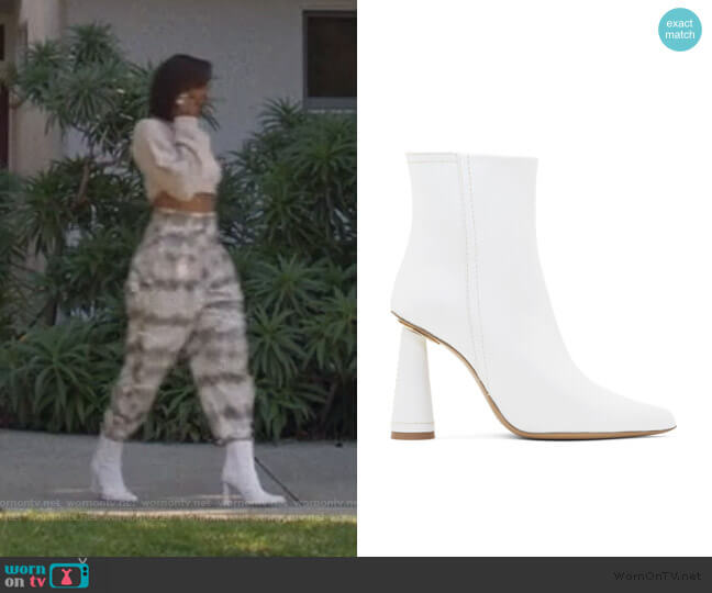 Jacquemus Les Bottes Toula Boots worn by Molly Carter (Yvonne Orji) on Insecure