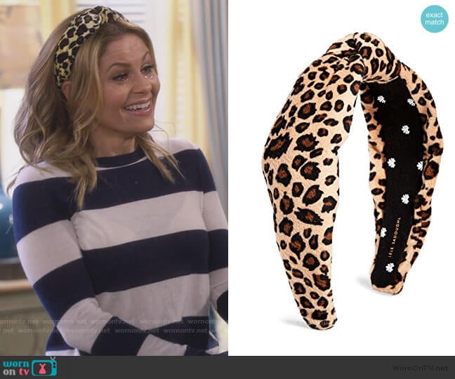 Lele Sadoughi Velvet Headband worn by DJ Tanner-Fuller (Candace Cameron Bure) on Fuller House