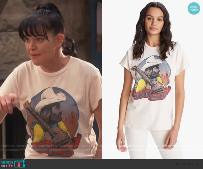 Madeworn Willie Nelson Crew Tee worn by Jackie (Pauley Perrette) on Broke