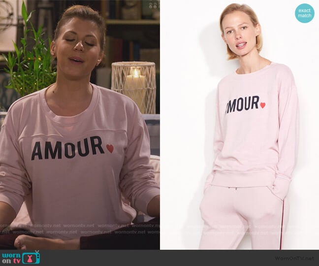 Sundry Amour Sweatshirt worn by Stephanie Tanner (Jodie Sweetin) on Fuller House