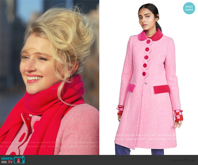 Marc Jacobs The Sunday Best Coat worn by Alice (Julia Schlaepfer) on The Politician