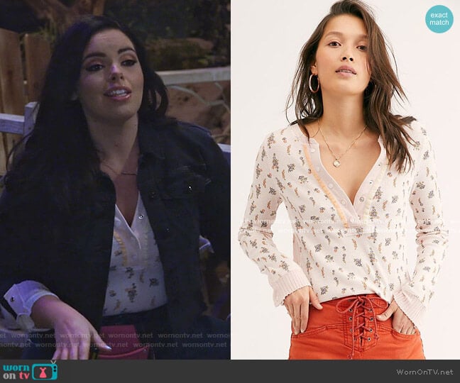 Free People Printed Carly Henley worn by Lou Hockhauser (Miranda May) on Bunkd