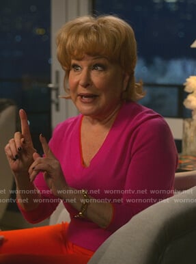 Hadassah’s pink v-neck sweater on The Politician