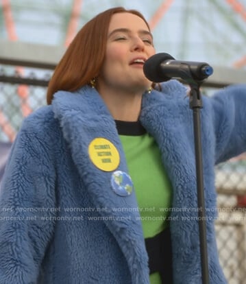 Invinity’s green colorblock sweater on The Politician