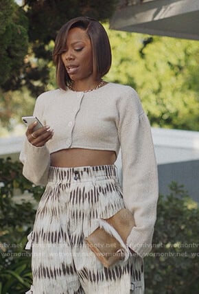 Molly’s cropped cardigan and printed pants on Insecure