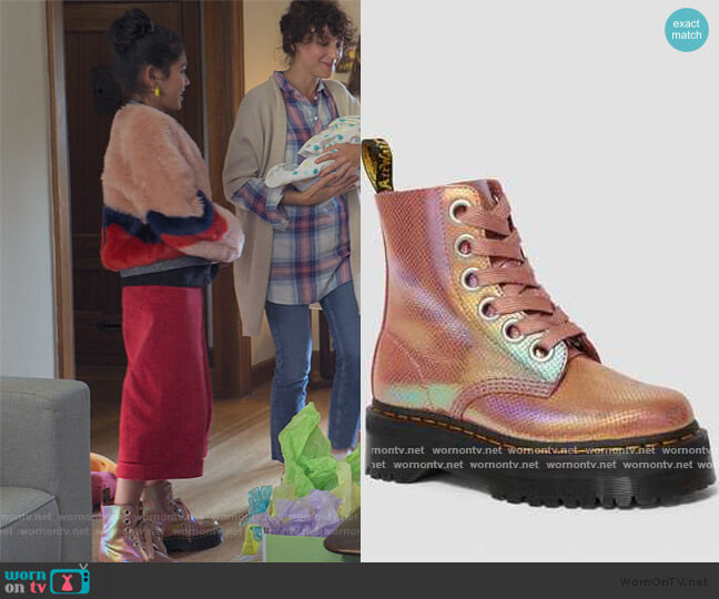 Doc Martens 1651 Molly Iridescent Leather Platform Pink Boots worn by Claudia Kishi (Momona Tamada) on The Baby-Sitters Club