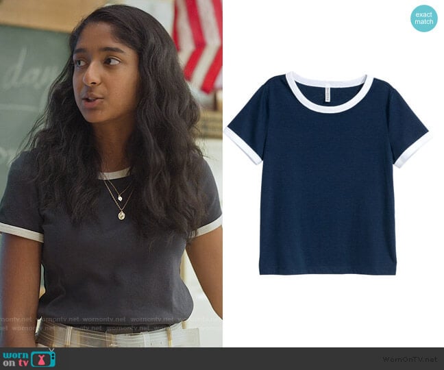 H&M Short Tee worn by Devi Vishwakumar (Maitreyi Ramakrishnan) on Never Have I Ever