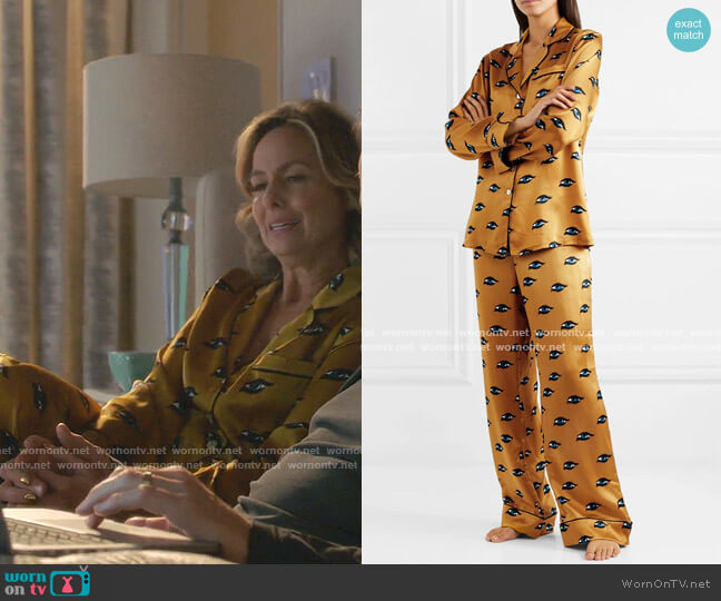 Olivia von Halle Lila Printed Silk-Satin Pajama Set worn by Jacqueline (Melora Hardin) on The Bold Type