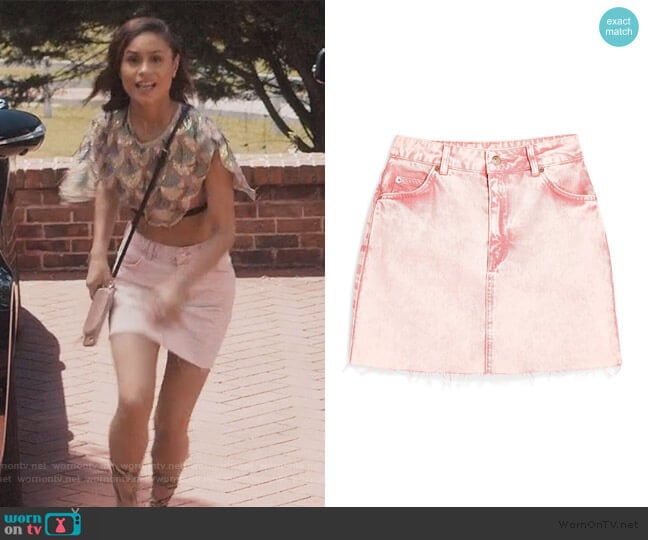 Topshop Denim Frayed Mini Skirt worn by Sophia Greenleaf (Desiree Ross) on Greenleaf