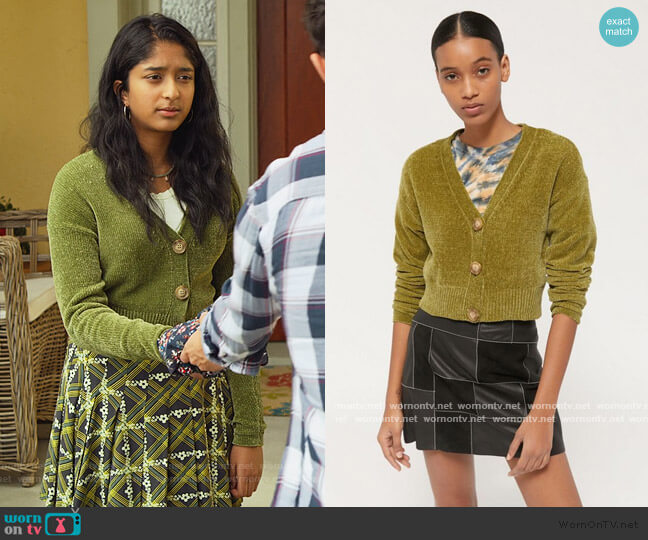 Urban Outfitters Honey Plush Cardigan worn by Devi Vishwakumar (Maitreyi Ramakrishnan) on Never Have I Ever