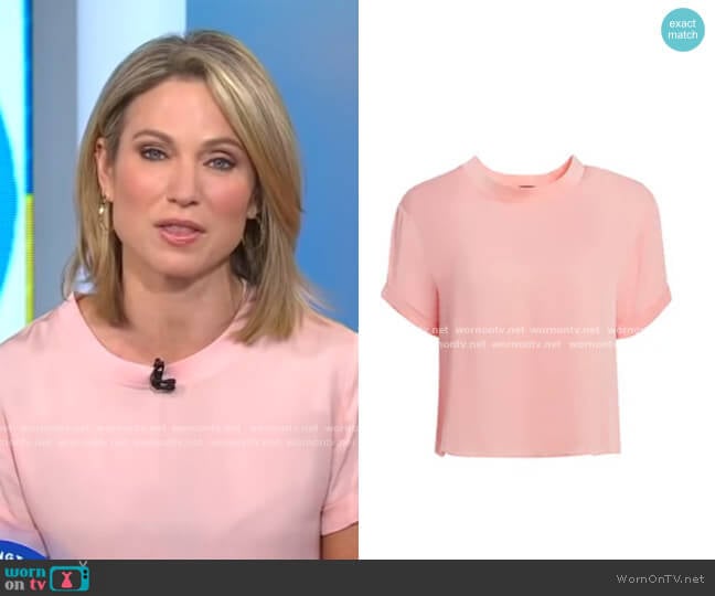 Alice + Olivia Jann Roll Sleeve Tee worn by Amy Robach on Good Morning America