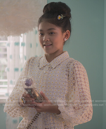 Claudia’s white sheer daisy print blouse on The Baby-Sitters Club