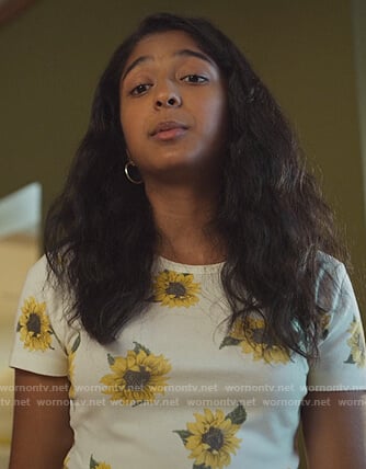 Devi’s white sunflower print tee on Never Have I Ever